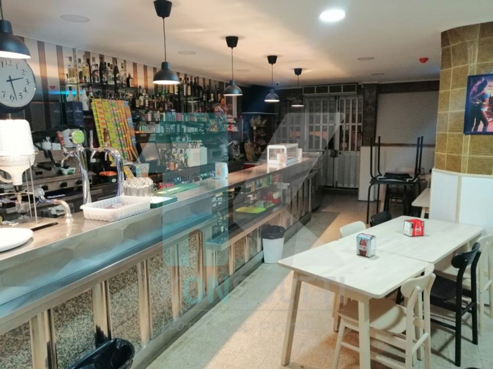 Erhvervsejendom i Amadora, Lisbon - foto 2