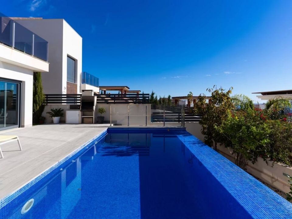 Villa i Finestrat, Alicante - foto 1