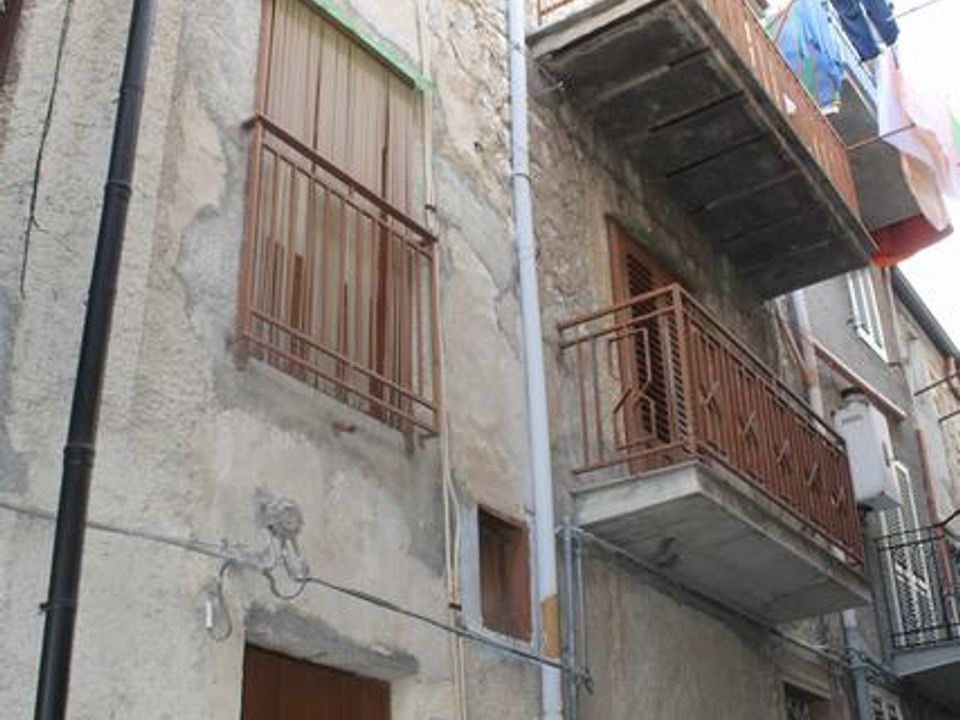 Byhus i Alessandria della Rocca, Agrigento - foto 1