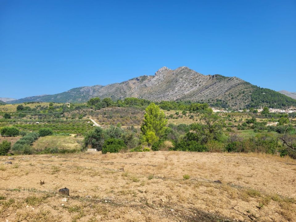 Helårsgrund i Parcent, Alicante - foto 1