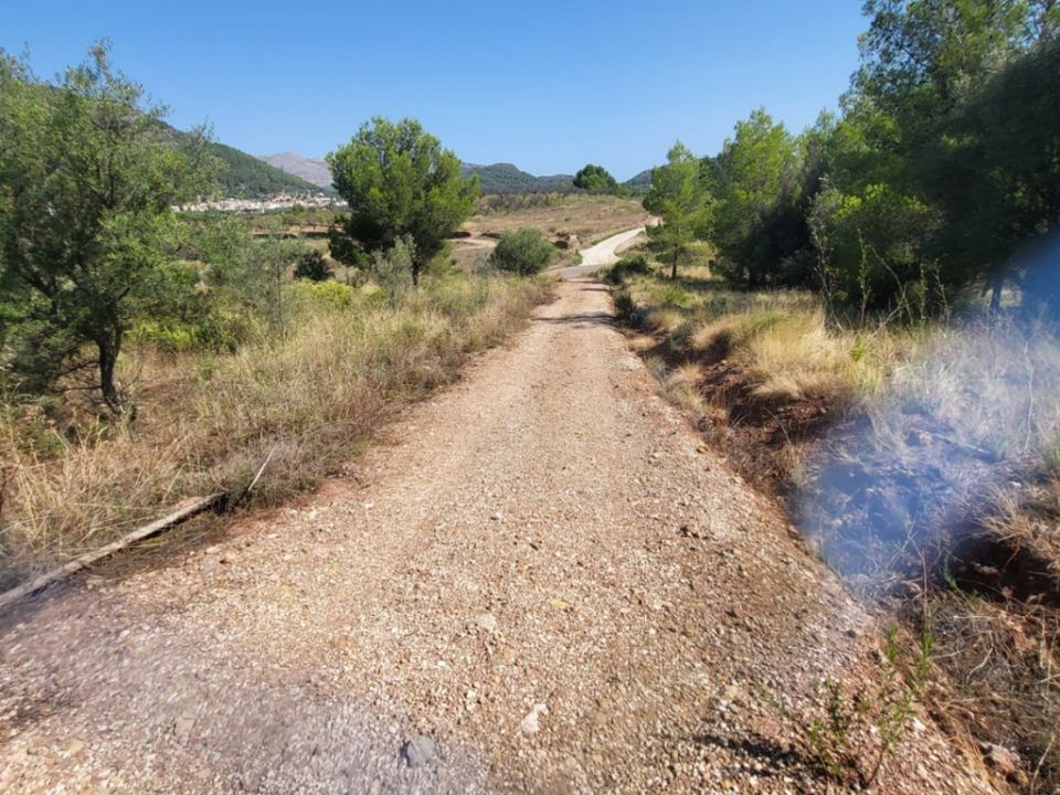 Helårsgrund i Parcent, Alicante - foto 3