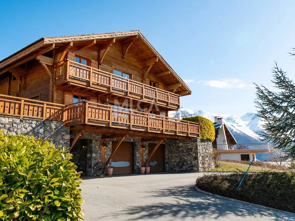 Træhytte i Saint-Étienne-de-Tinée, Alpes-Maritimes - foto 1