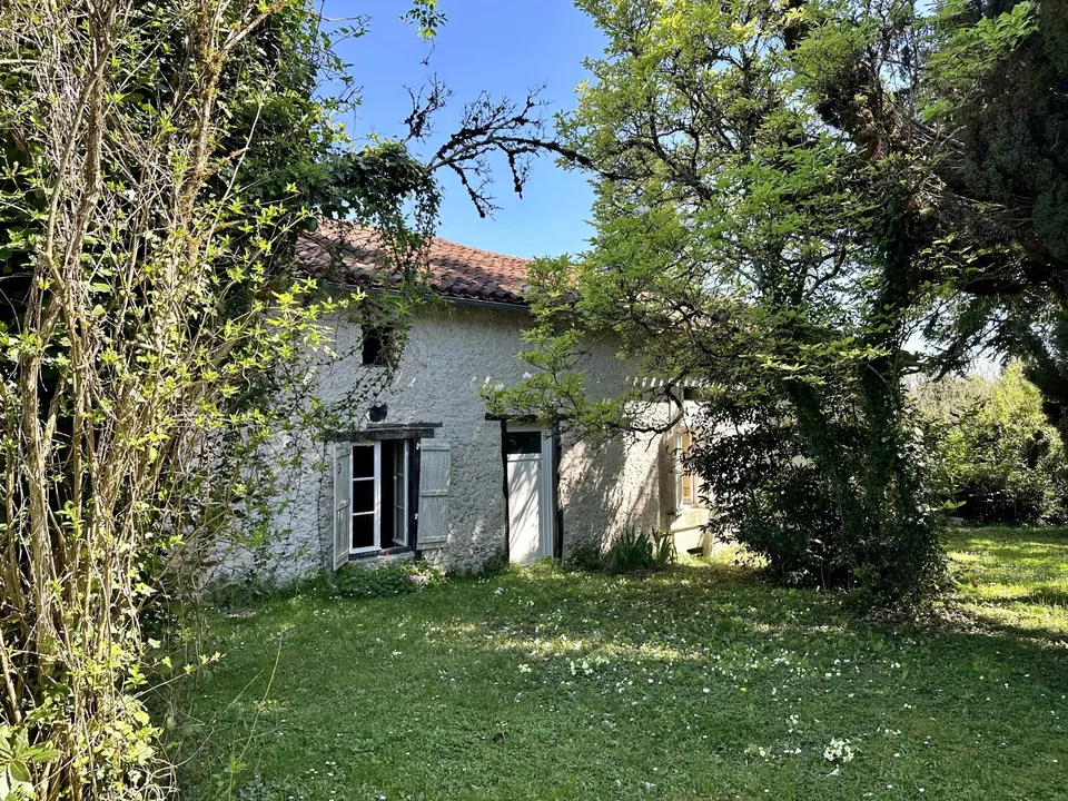 Villa i Salles-Lavalette, Charente - foto 1
