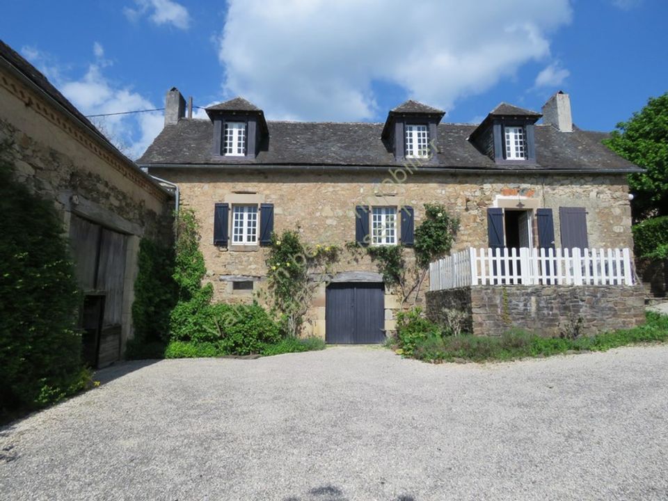 Villa i Rosiers-de-Juillac, Correze - foto 1