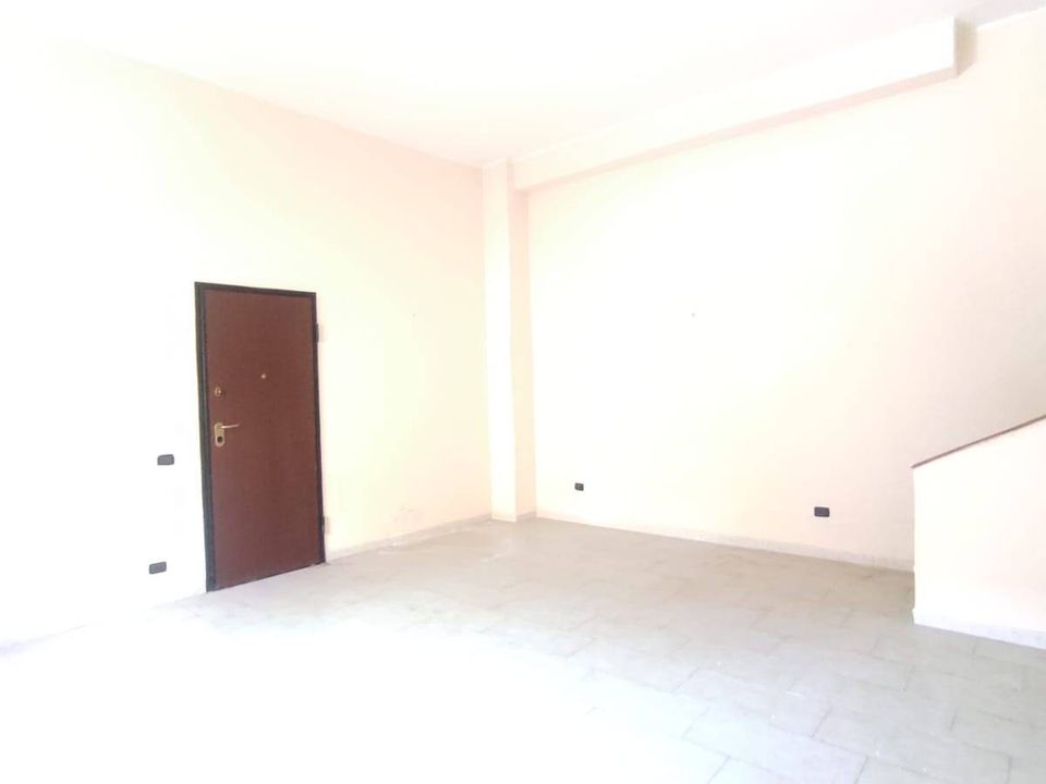 Appartement - Maddaloni, Caserta - photo 1