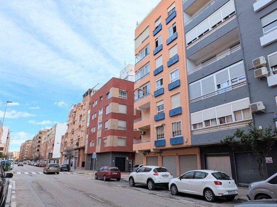 Parkeringsplads i Puerto De Sagunto, Valencia - foto 3