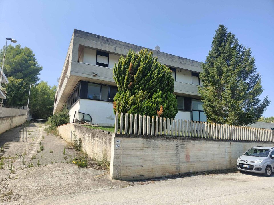 Erhvervsejendom i Acquaviva Picena, Ascoli Piceno - foto 1