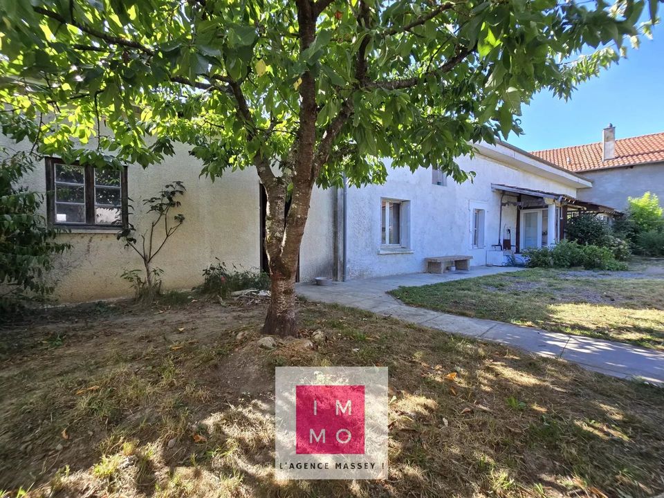 Villa a Tarbes, Hautes-Pyrenees - foto 1