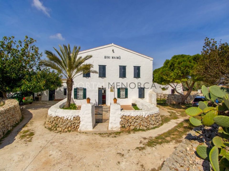 Landejendom i Es Castell, Menorca - foto 1