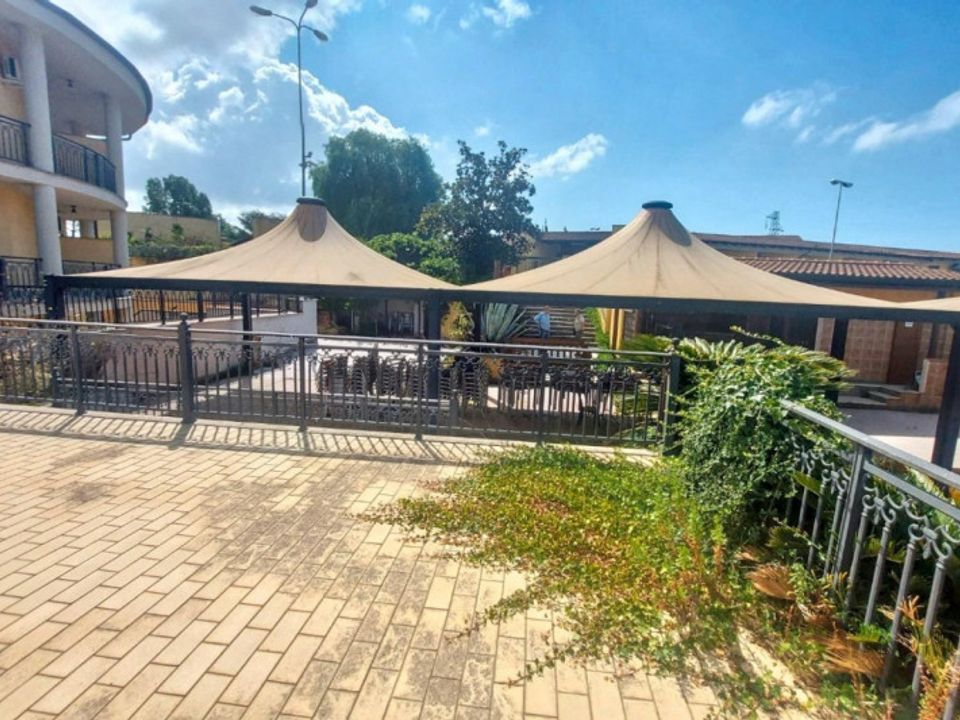 Commercial property in Fiumicino, Rome - photo 4