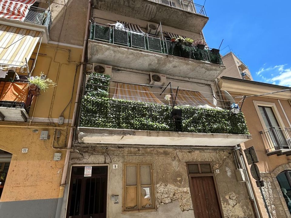 Leilighet i Caltanissetta, Caltanissetta - bilde 1