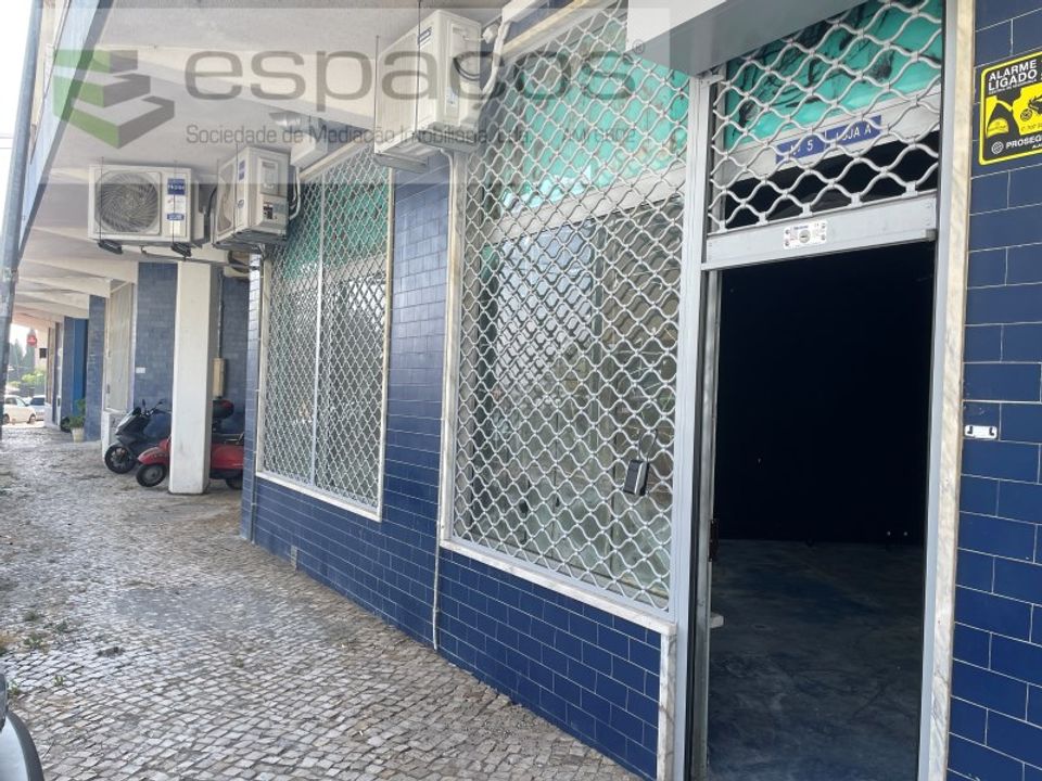Erhvervsejendom i Loures, Lisbon - foto 2