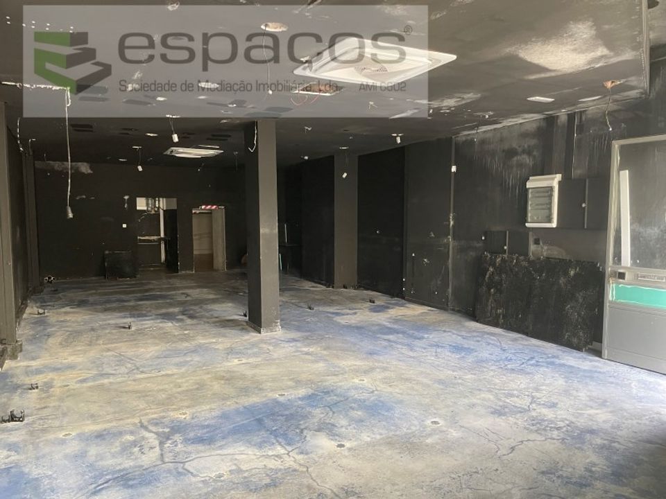 Erhvervsejendom i Loures, Lisbon - foto 5