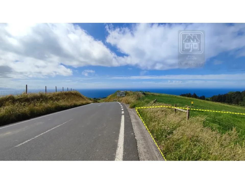 Helårsgrund i Fenais da Ajuda, Sao Miguel - foto 2