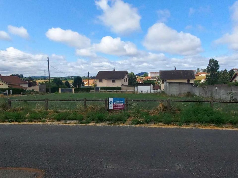 Helårsgrund i Montceau-les-Mines, Saone-et-Loire - foto 1