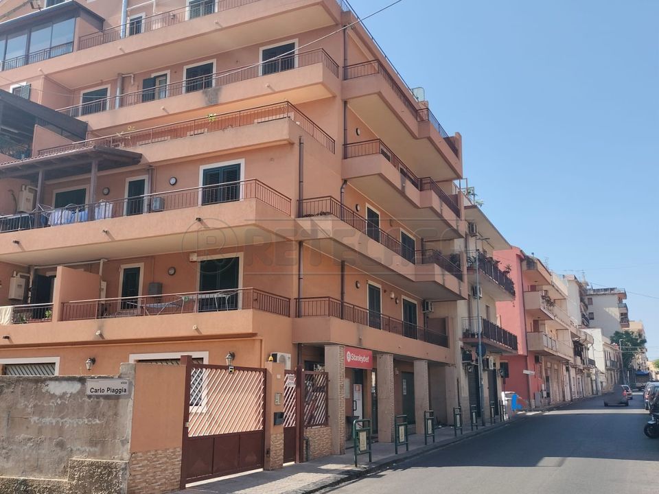 Erhvervsejendom i Messina, Messina - foto 1