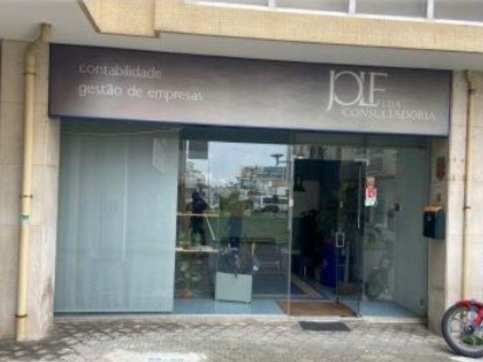 Erhvervsejendom i Santo Tirso, Porto - foto 2