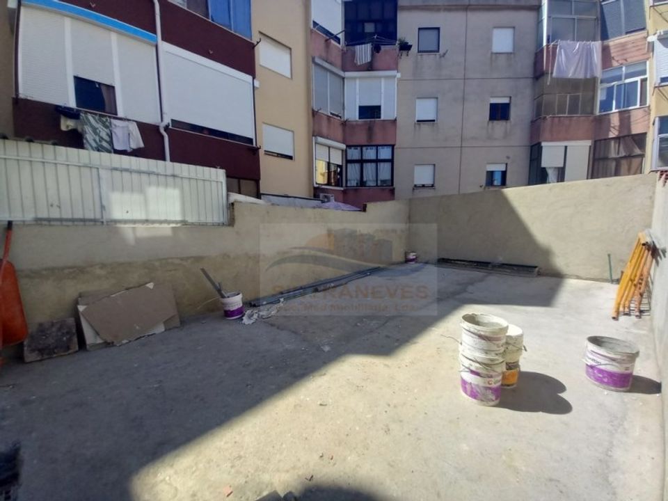 Lejlighed i Baixa da Banheira, Setubal - foto 1