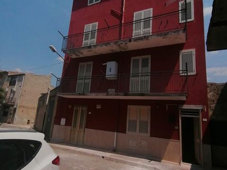 Stadthaus in San Biagio Platani, Agrigento - Foto 1