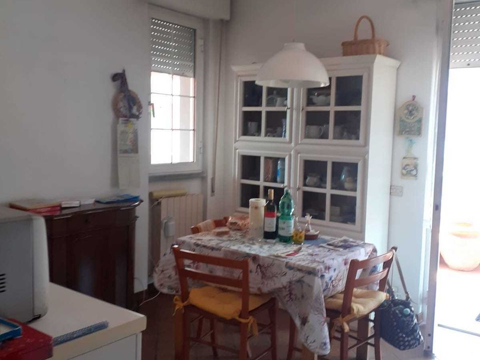 Lejlighed i Carrara, Massa and Carrara - foto 1