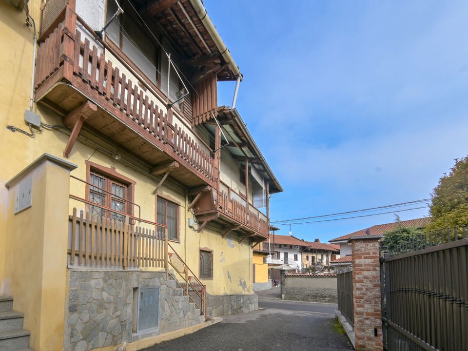Byhus i Front, Turin - foto 5