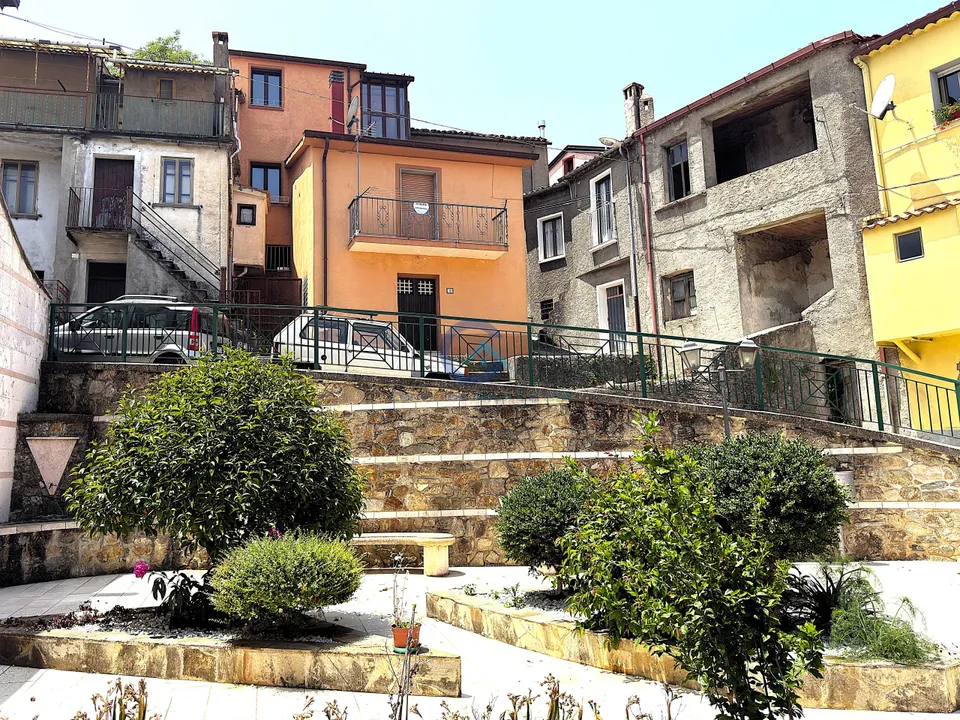 Byhus i Carlopoli, Catanzaro - foto 2