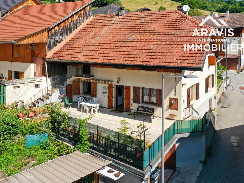 Landsbyhus i Saint-Ferréol, Haute-Savoie - bilde 1