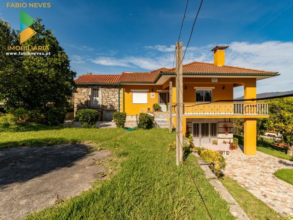 Villa i Arcos de Valdevez, Viana do Castelo - foto 1