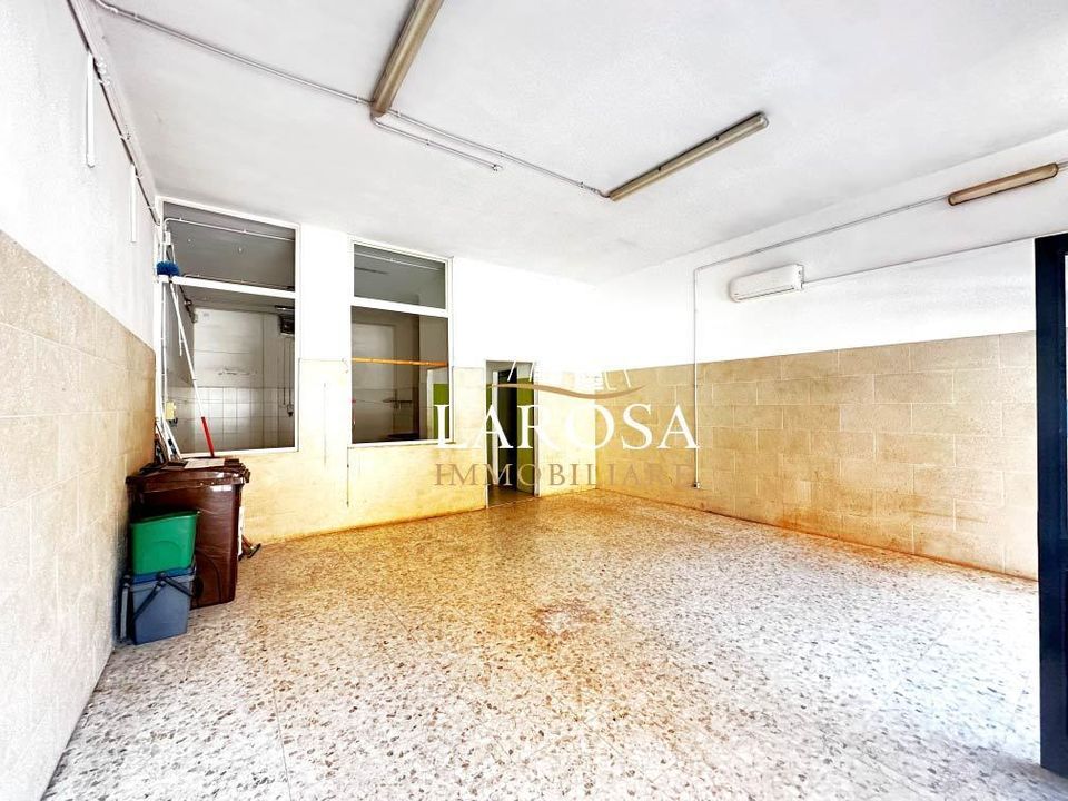 Commercial property in Lecce, Lecce - photo 3