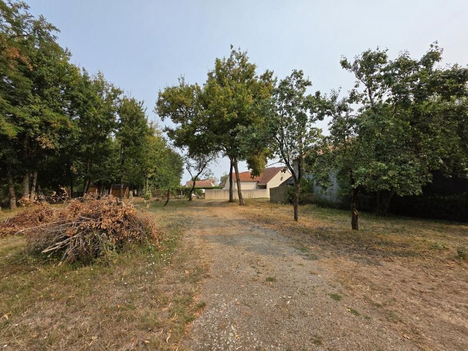Helårsgrund i Les Bordes, Indre - foto 2