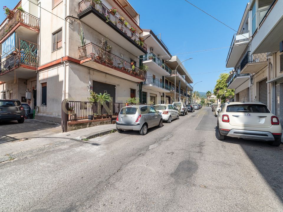 Erhvervsejendom i Fiumefreddo di Sicilia, Catania - foto 3