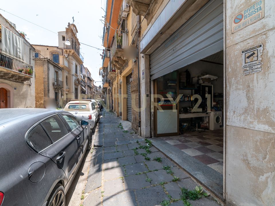 Kaupalliset Kiinteistövälitys Caltagironessa, Catania - kuva 3