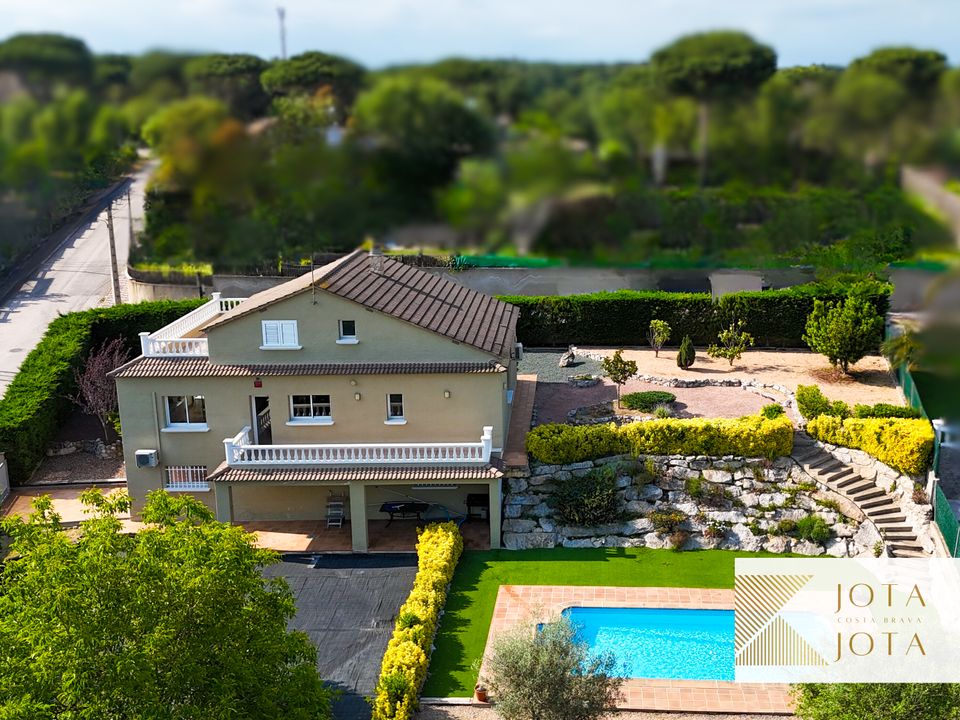 Villa i Caldes De Malavella, Gerona - foto 1