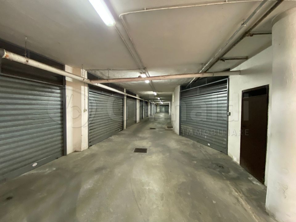 Garage Melito di Napoli, Naples - foto 1