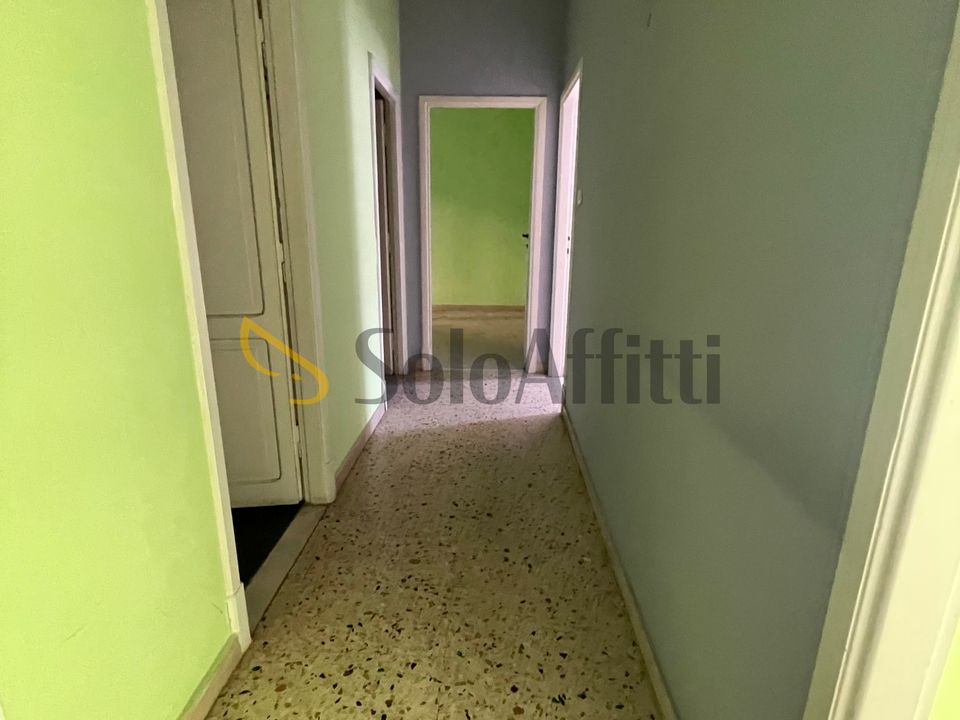 Erhvervsejendom i Frosinone, Frosinone - foto 5