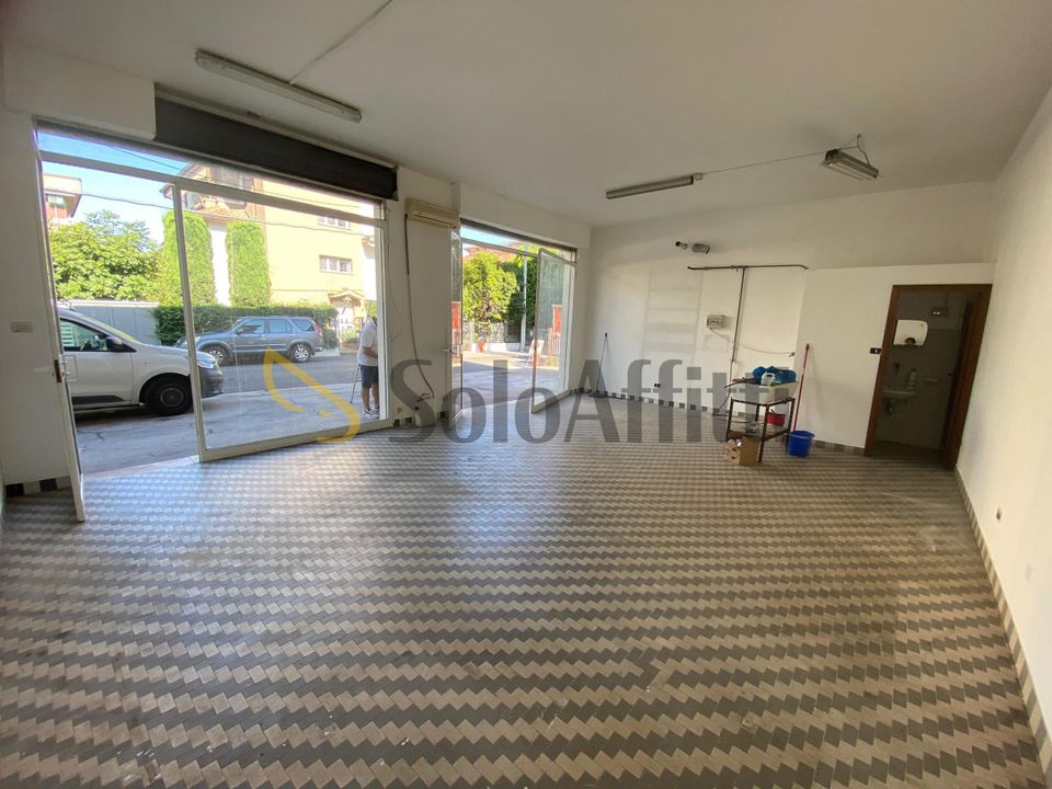 L'establiment comercial a Rimini, Rimini - foto 2