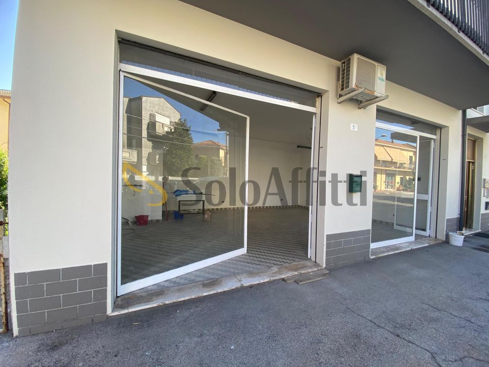 L'establiment comercial a Rimini, Rimini - foto 1