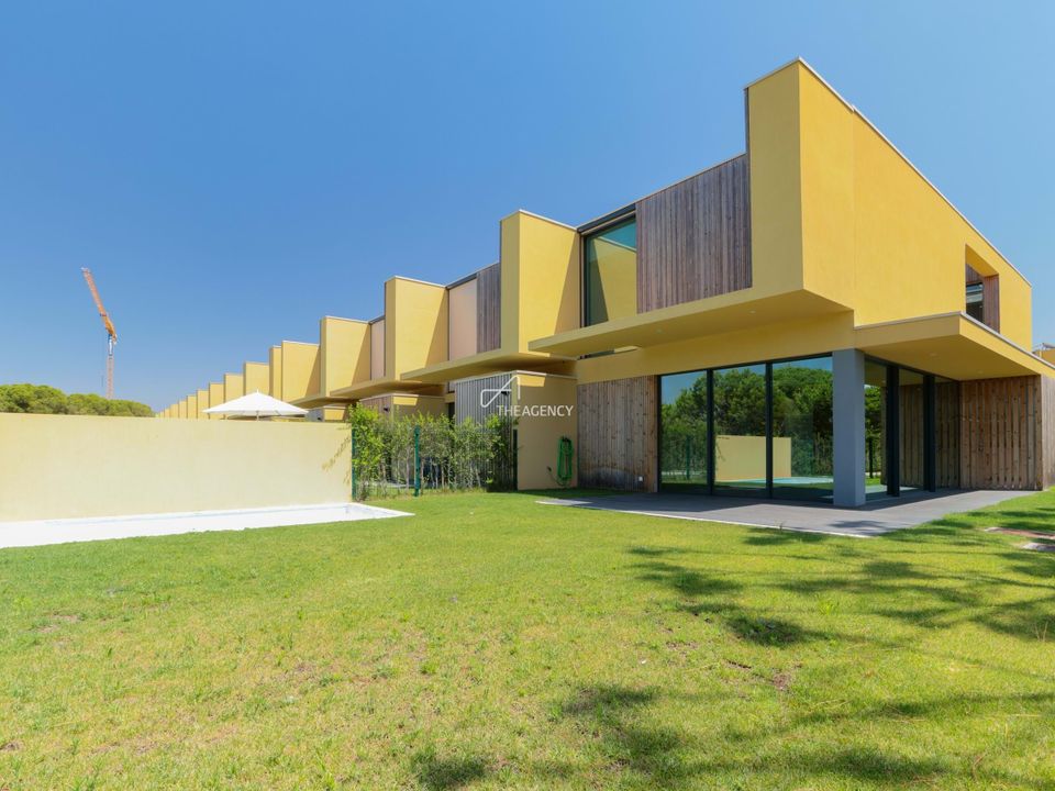 Villa i Quarteira, Faro - foto 1