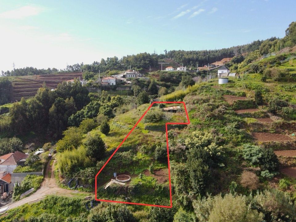 Helårsgrund i Santa Cruz, Madeira - foto 1
