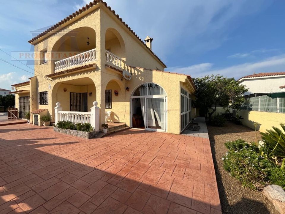Villa in Mont-Roig Del Camp, Tarragona - foto 2