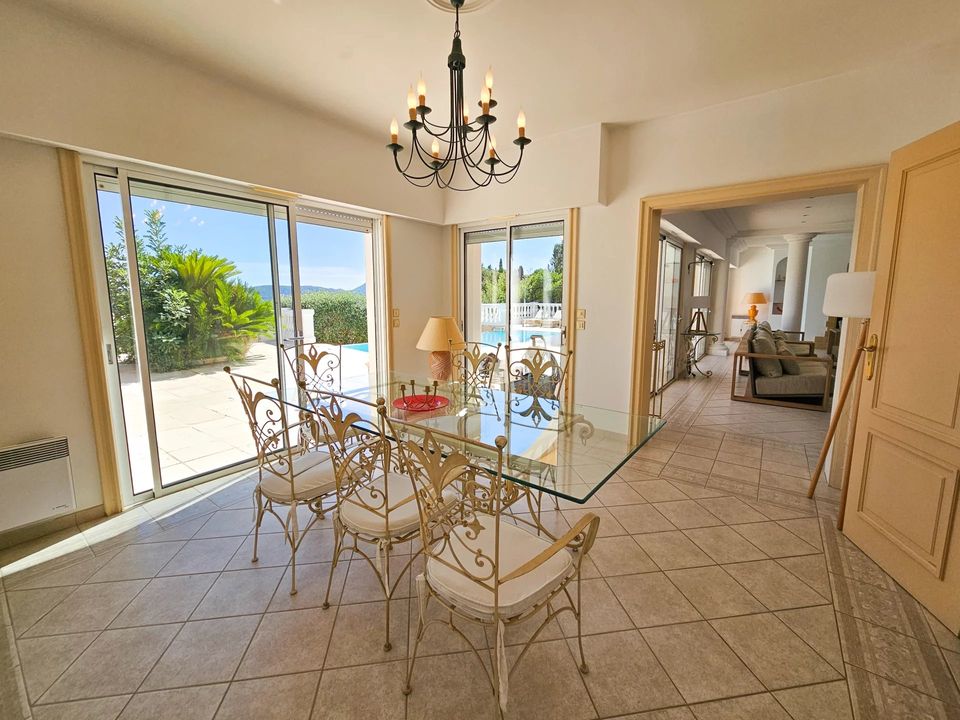 Villa i Mandelieu-la-Napoule, Alpes-Maritimes - bilde 2
