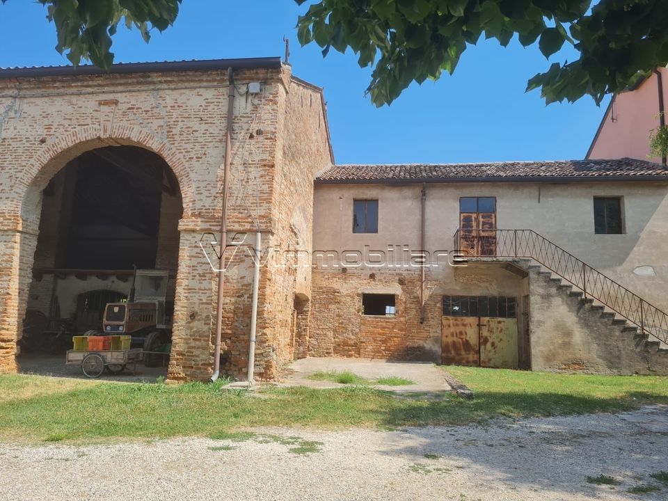 Erhvervsejendom i Agugliaro, Vicenza - foto 1