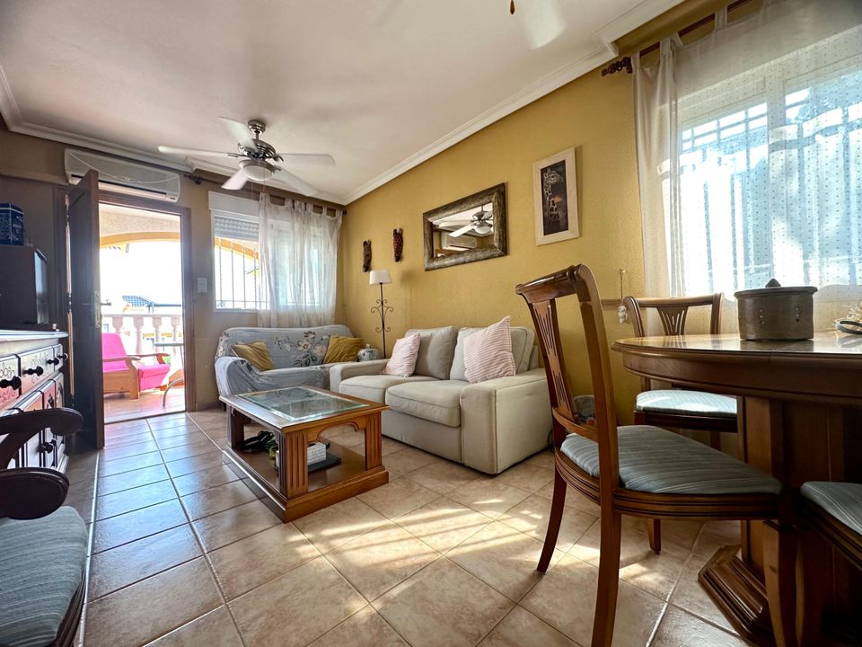 Bungalow in Guardamar Del Segura, Alicante - photo 2