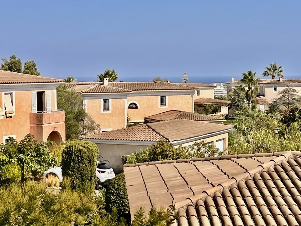 Villa i Villeneuve-Loubet, Alpes-Maritimes - foto 2