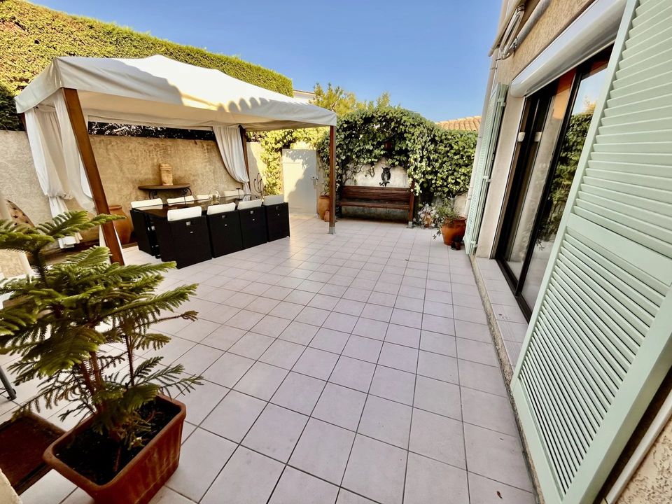 Villa i Villeneuve-Loubet, Alpes-Maritimes - foto 3