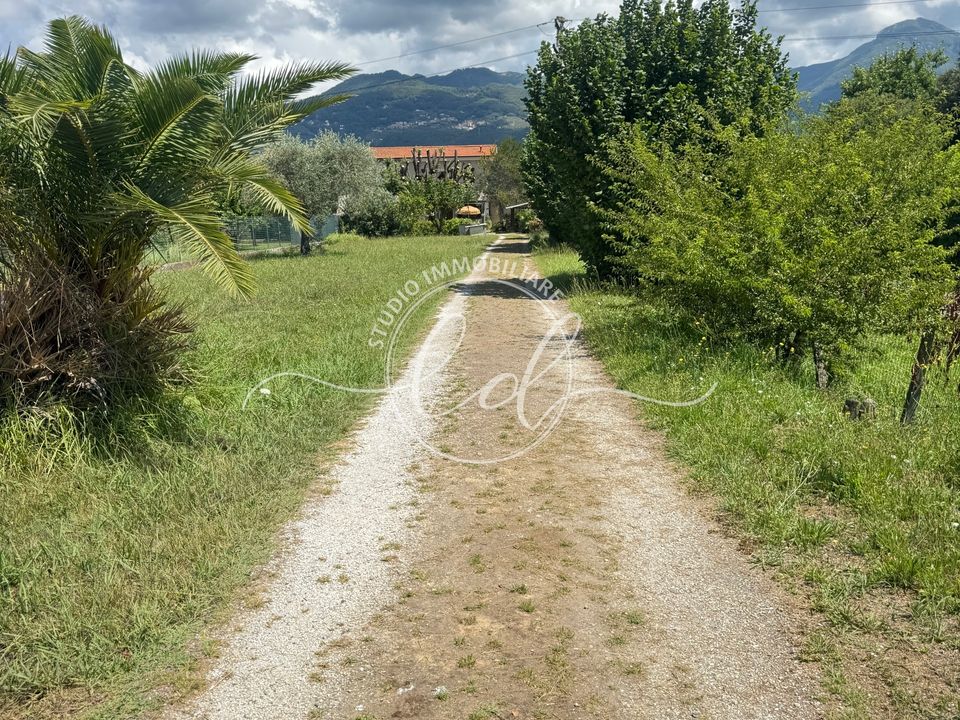 Byhus i Pietrasanta, Lucca - foto 1
