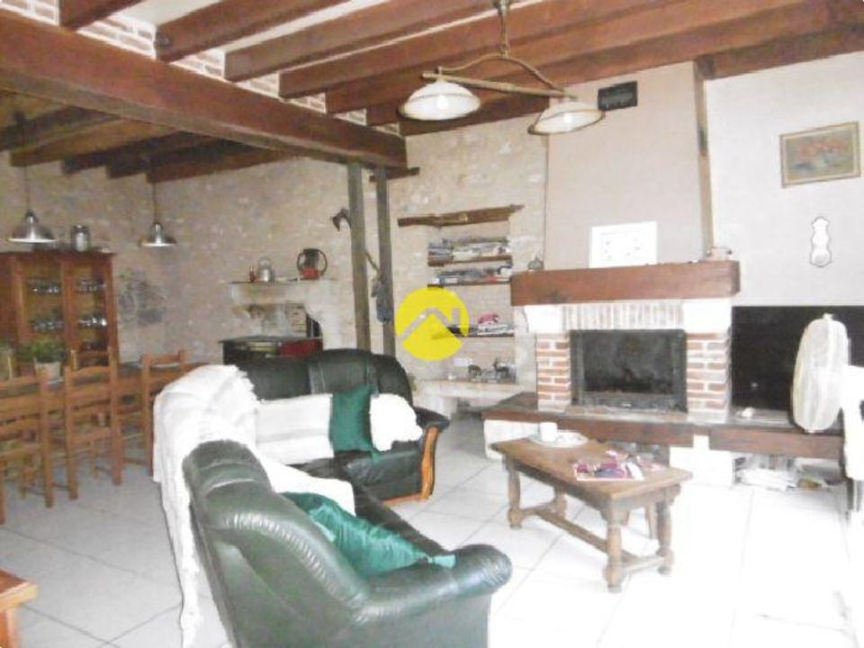 Landejendom i Saint-Hilaire-sur-Benaize, Indre - foto 4
