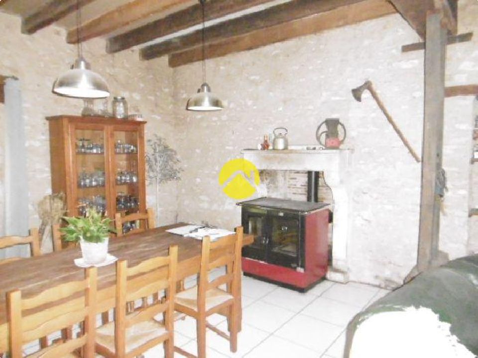 Landejendom i Saint-Hilaire-sur-Benaize, Indre - foto 2
