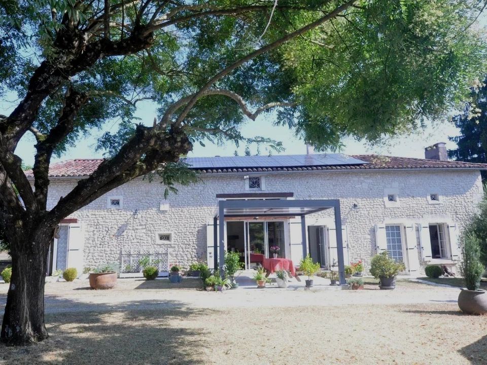 Villa i Aubeterre-sur-Dronne, Charente - foto 2
