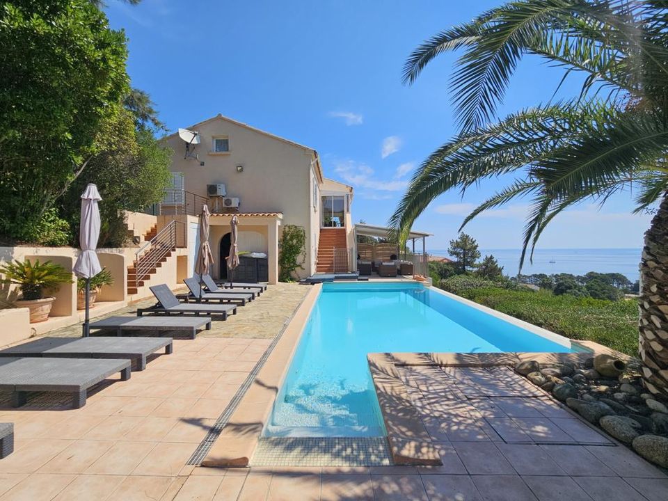 Villa i Sari-Solenzara, Corse-du-Sud - foto 1